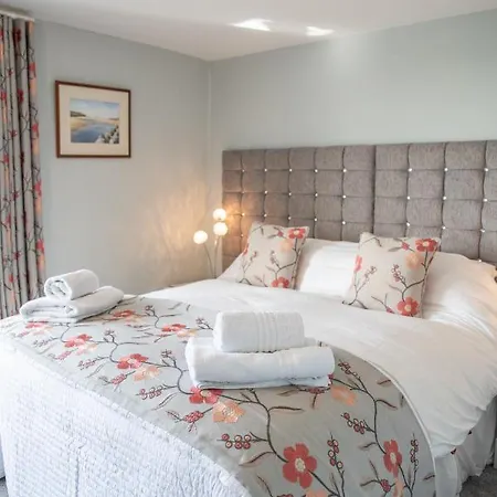 Tregaddra Farm B&B Helston Extérieur photo