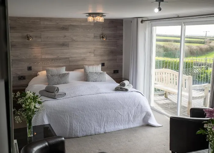 Tregaddra Farm B&B